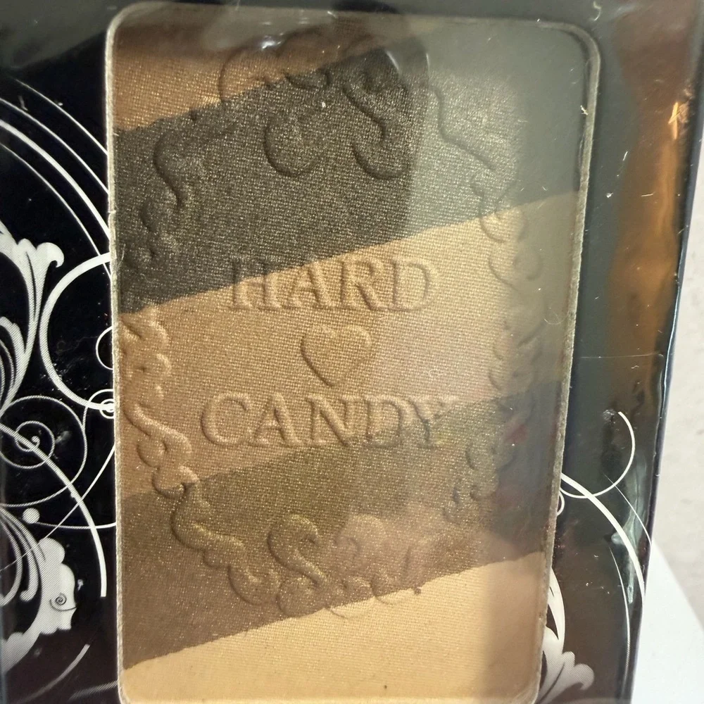 🩷5/$10Hard Candy Eyeshadow Palette - Black and Brown